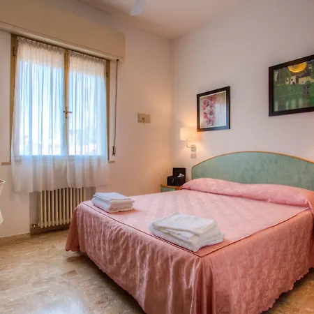 Hotel Lucia Bellaria-Igea Marina